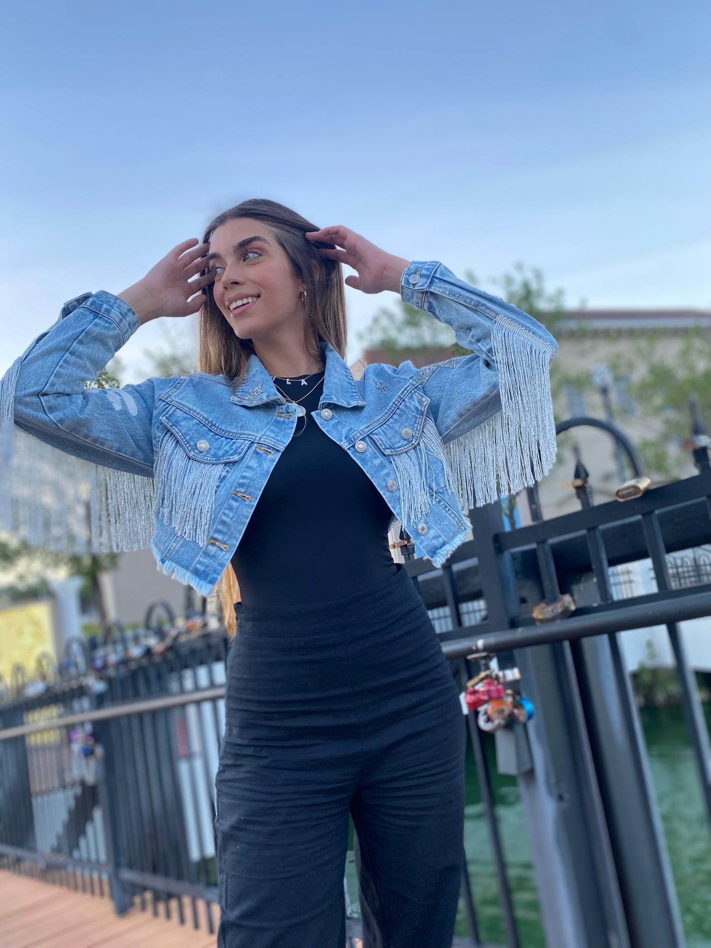 Jacket Cowgirl, by Jojo
