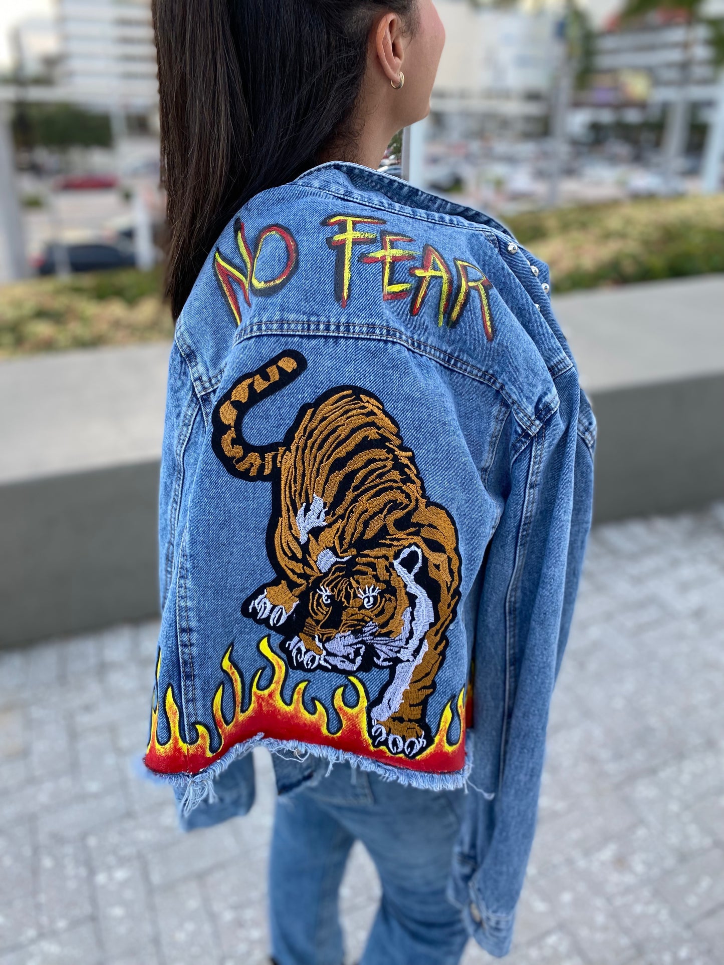 Jacket Eye of the Tiger, by Jojo