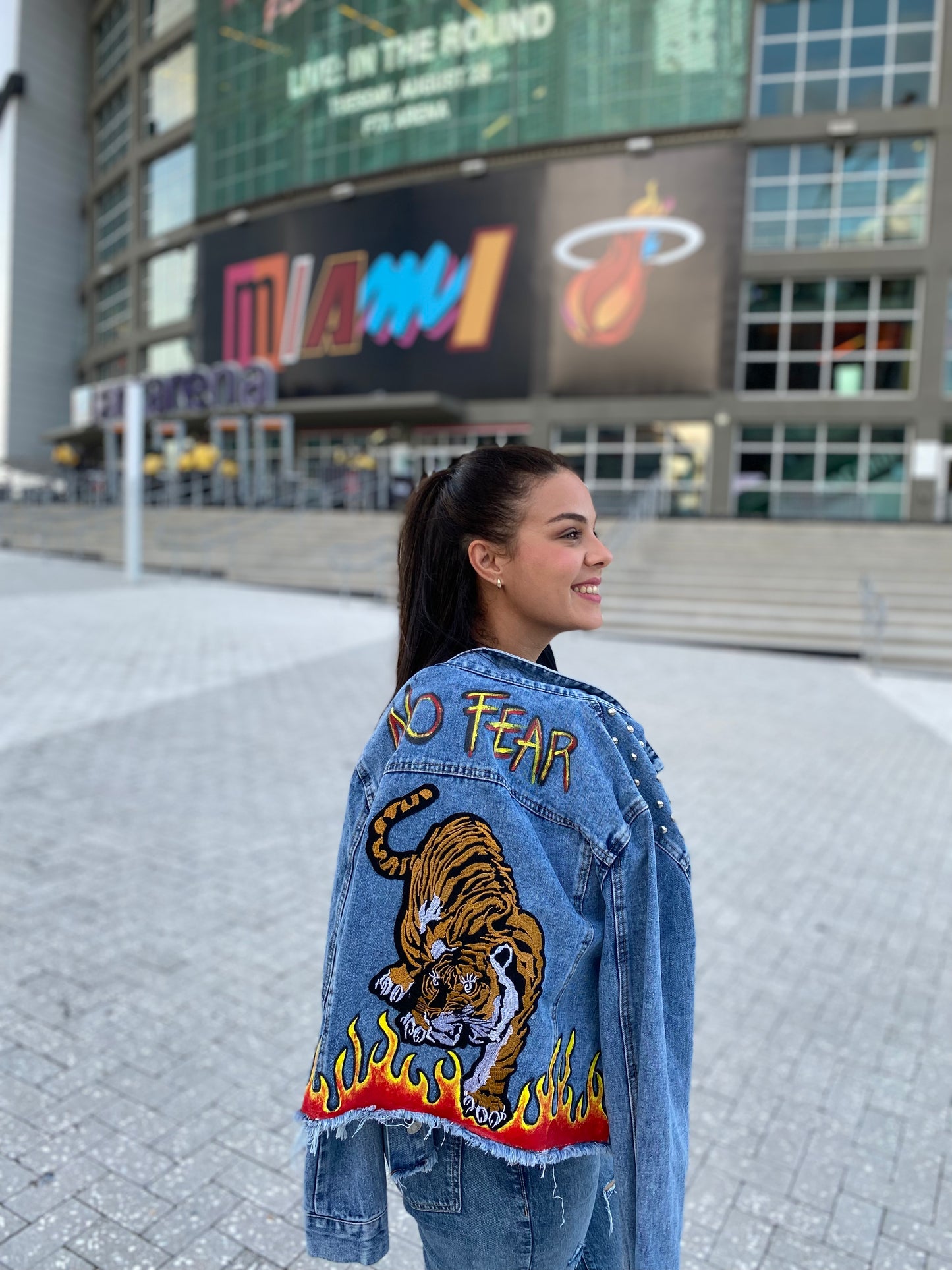 Jacket Eye of the Tiger, by Jojo